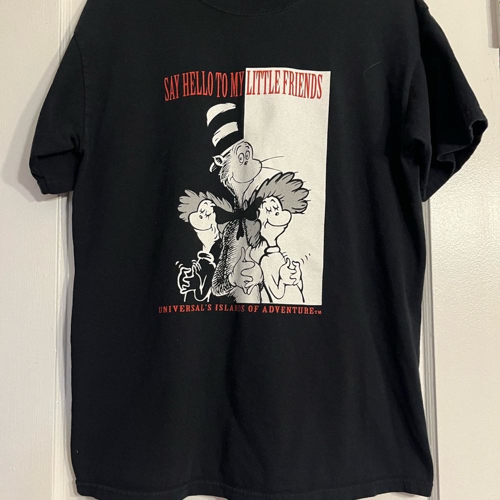 Vintage Universal Studios Islands of Adventure T-shirt